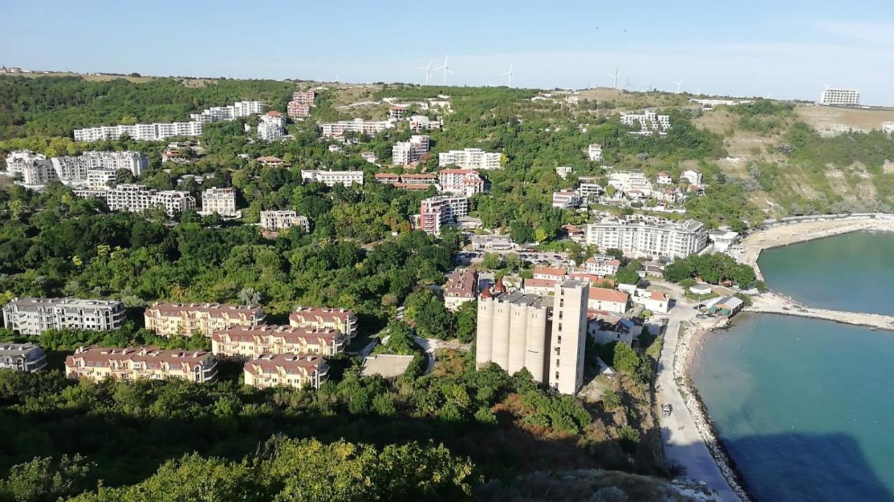 Complex Karia IV Apartment Kavarna Bagian luar foto