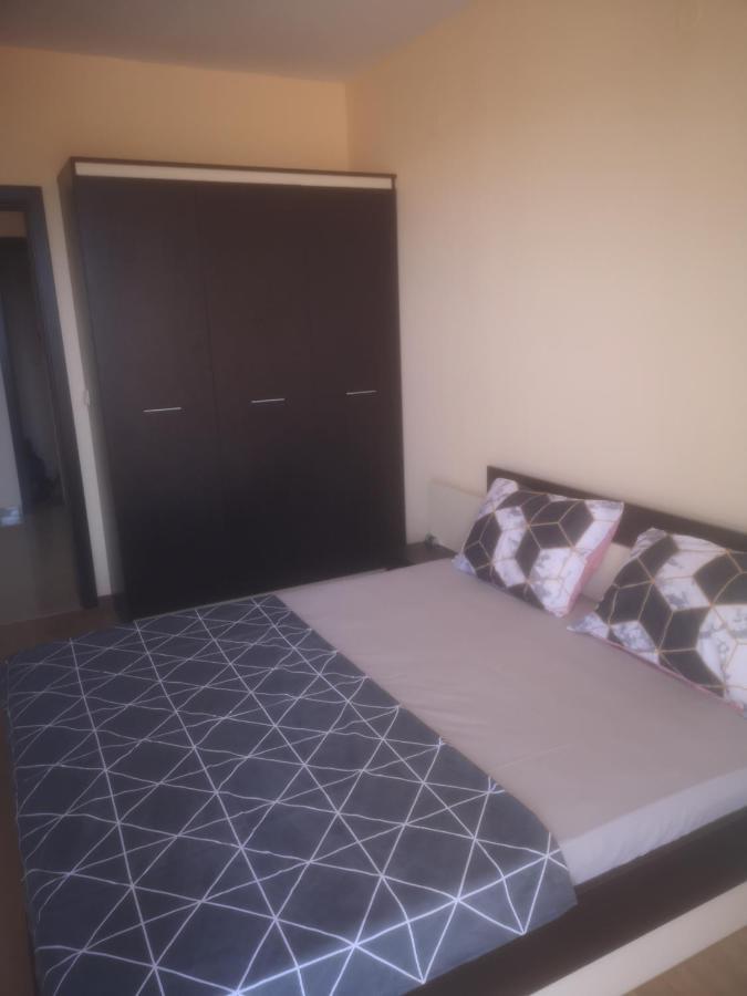 Complex Karia IV Apartment Kavarna Bagian luar foto