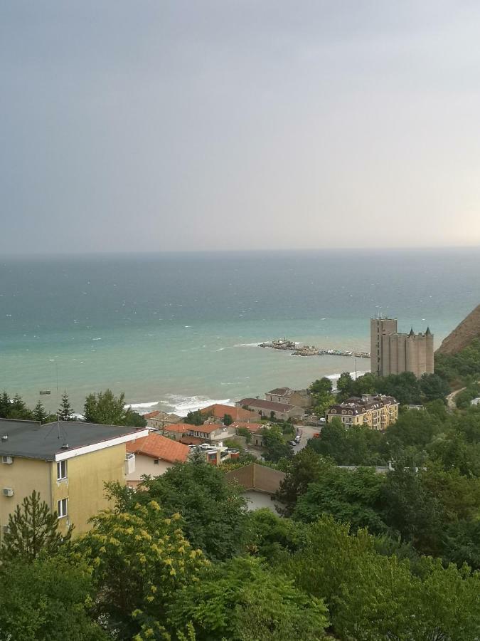 Complex Karia IV Apartment Kavarna Bagian luar foto
