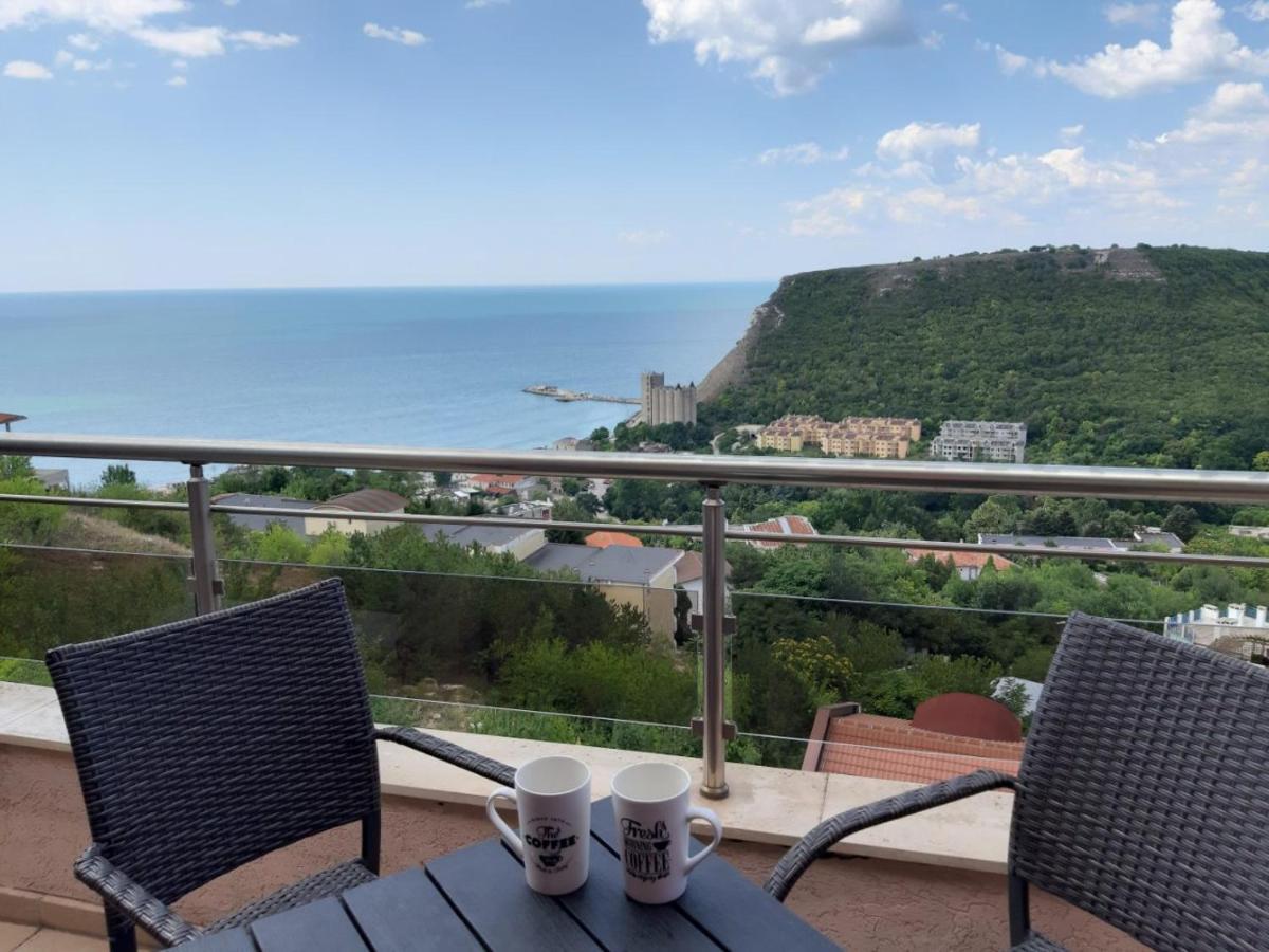 Complex Karia IV Apartment Kavarna Bagian luar foto